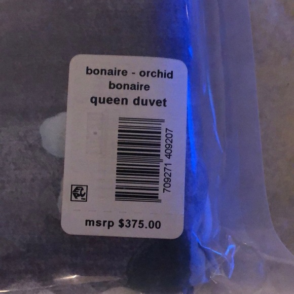 Calvin Klein Bonaire orchid queen duvet, 2 shams - Picture 3 of 7